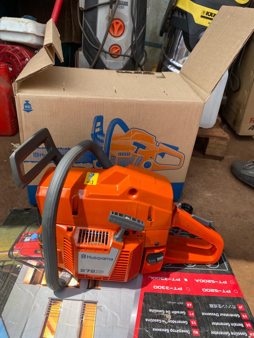 Gasoline 272XP Husqvarna Chainsaw