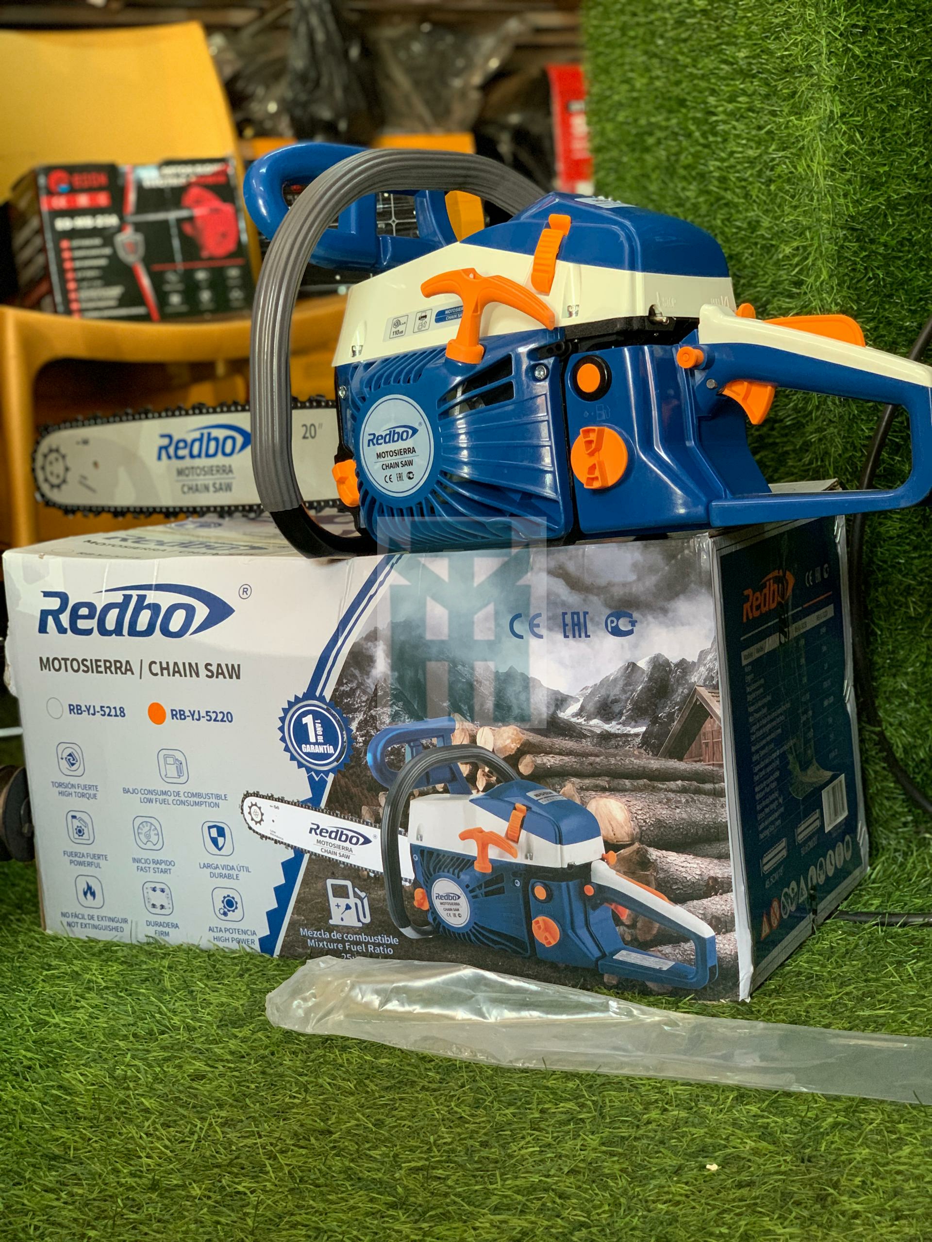 Redbo Gasoline Chain Saw 24"