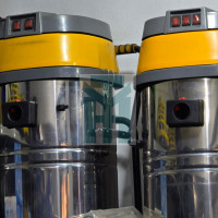 Electric 60 Litres Vacuum Cleaner 220V